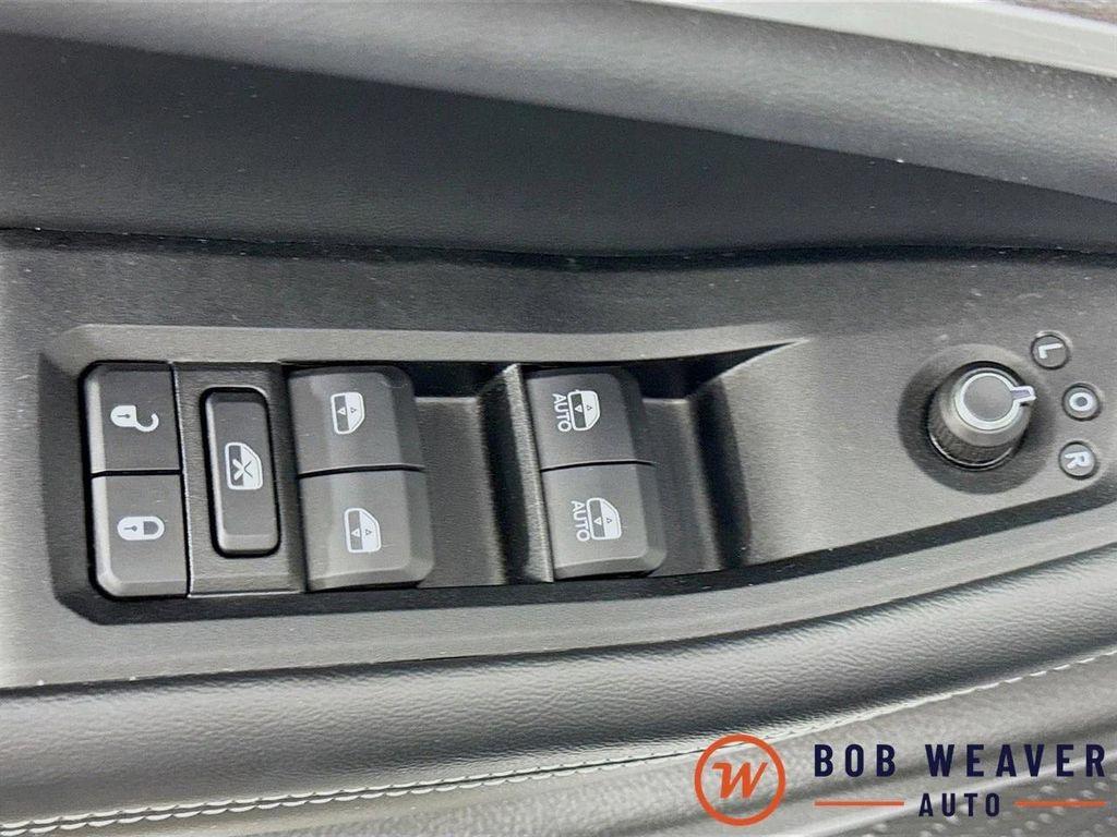 used 2022 Jeep Grand Cherokee car, priced at $29,216