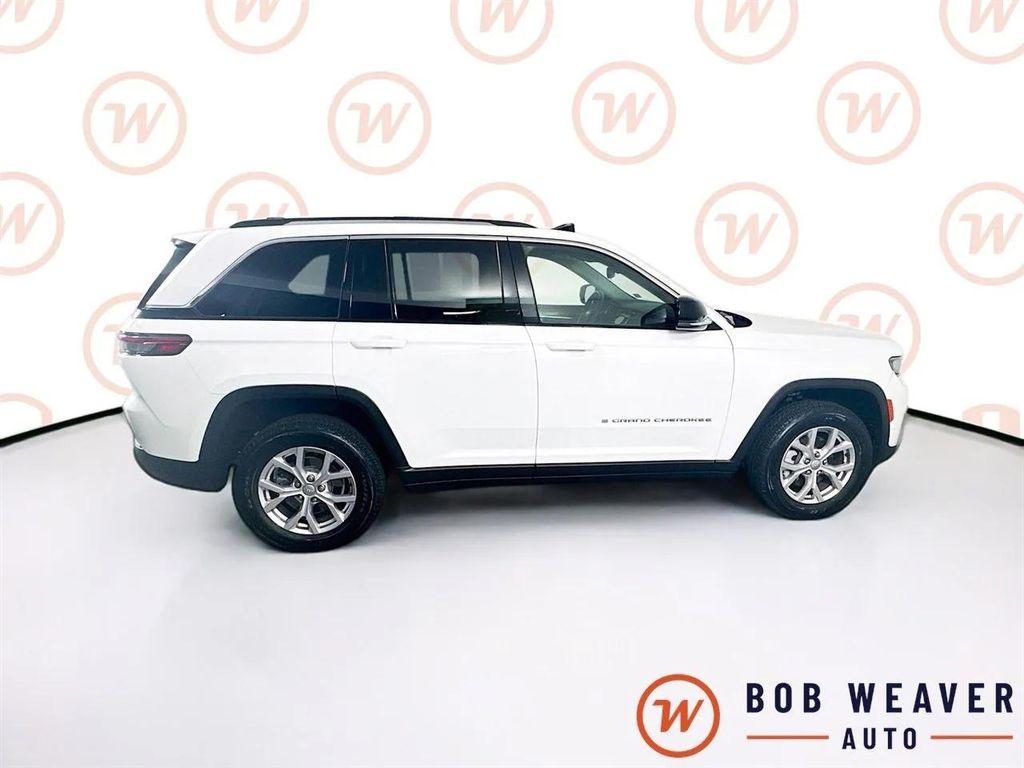 used 2022 Jeep Grand Cherokee car, priced at $29,216