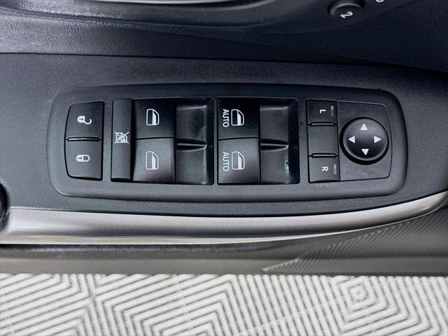 used 2019 Jeep Cherokee car, priced at $20,311