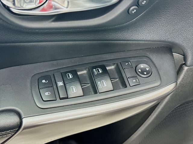 used 2019 Jeep Cherokee car, priced at $25,487