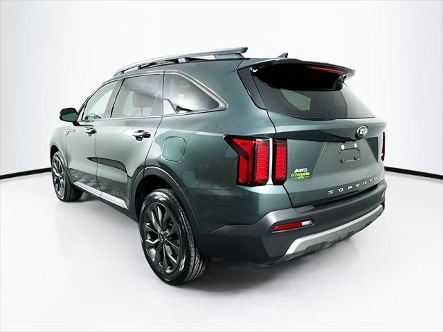 used 2021 Kia Sorento car, priced at $28,362