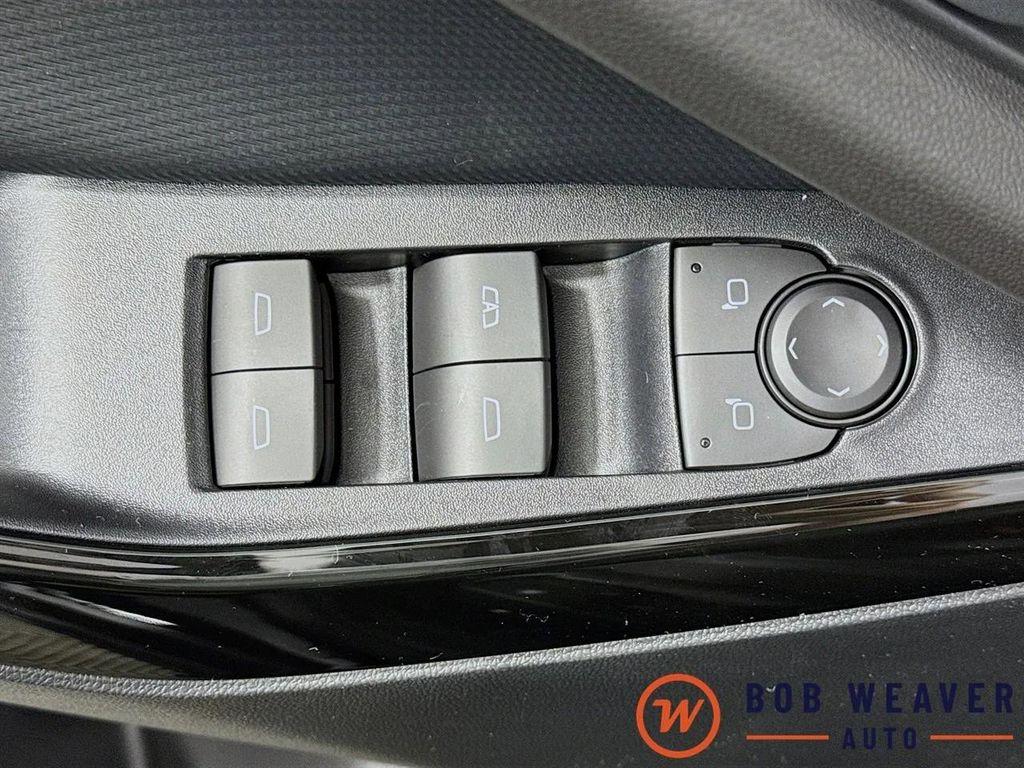 new 2026 Chevrolet Equinox car, priced at $33,773