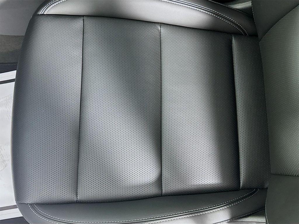 used 2025 Buick Envision car, priced at $36,604