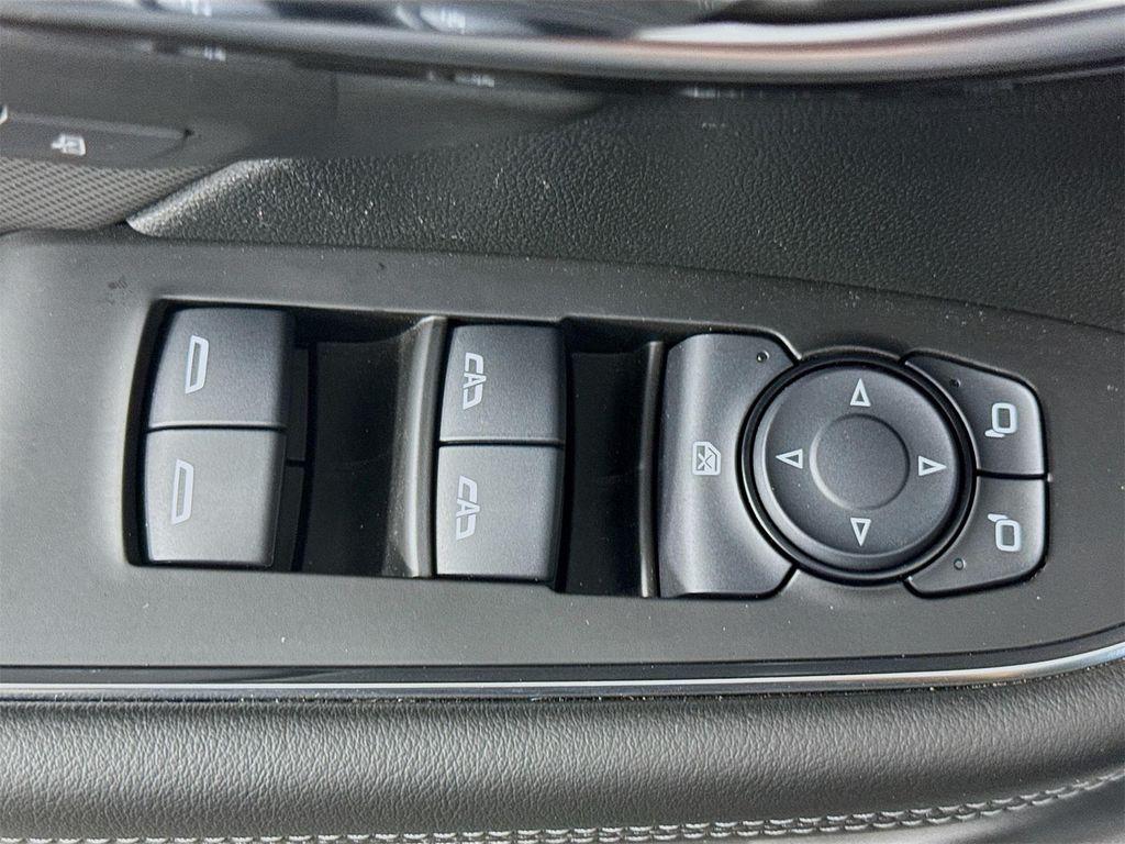 used 2025 Buick Envision car, priced at $36,604