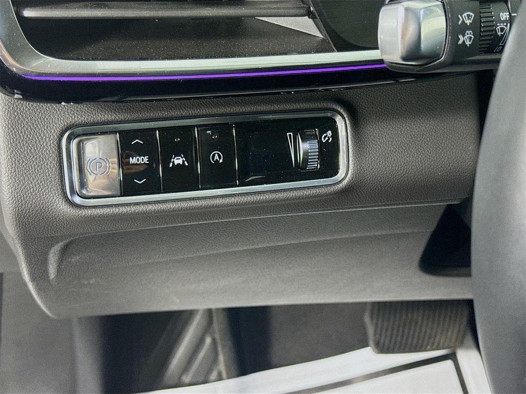 used 2025 Buick Envision car, priced at $36,604