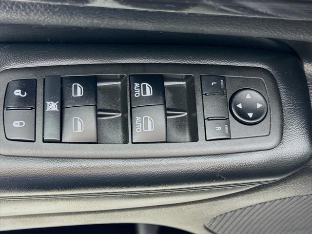 used 2021 Jeep Grand Cherokee car, priced at $26,265