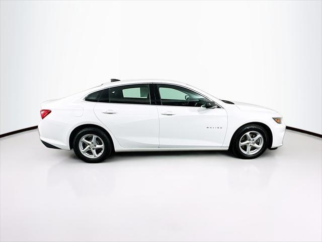 used 2017 Chevrolet Malibu car, priced at $10,929