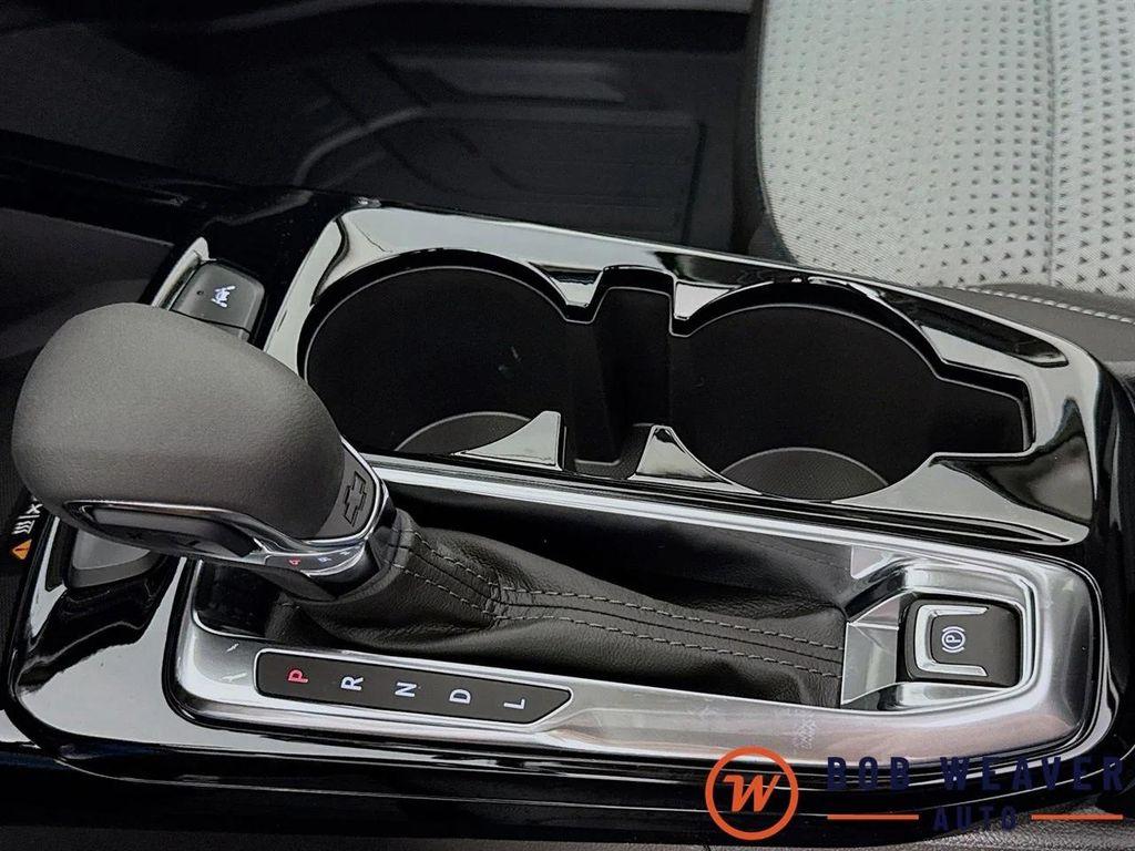 new 2025 Chevrolet Trax car, priced at $25,995