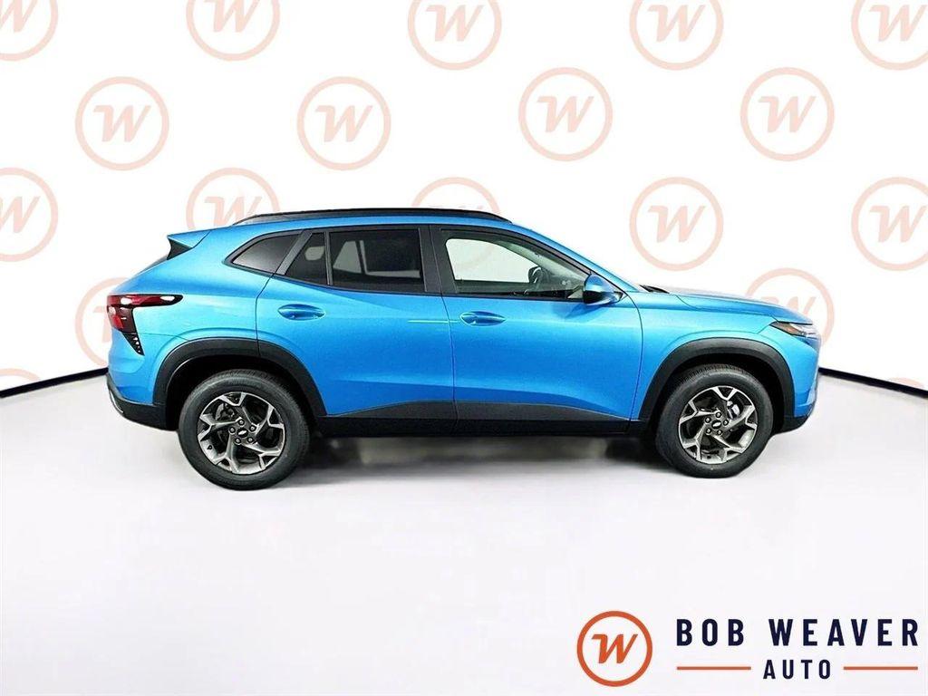 new 2025 Chevrolet Trax car, priced at $25,995