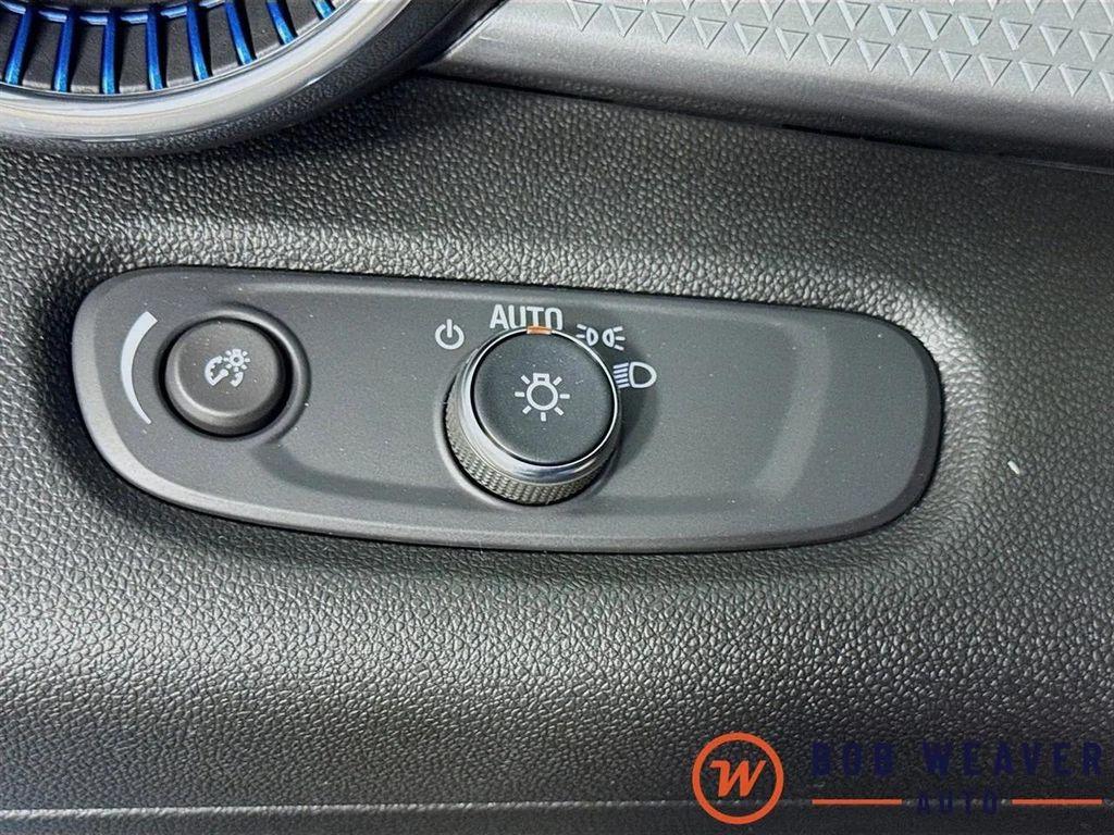 new 2025 Chevrolet Trax car, priced at $25,995