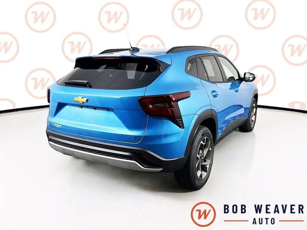new 2025 Chevrolet Trax car, priced at $25,995