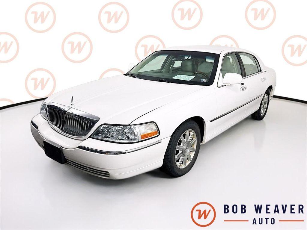 used 2011 Lincoln Town Car car, priced at $12,888