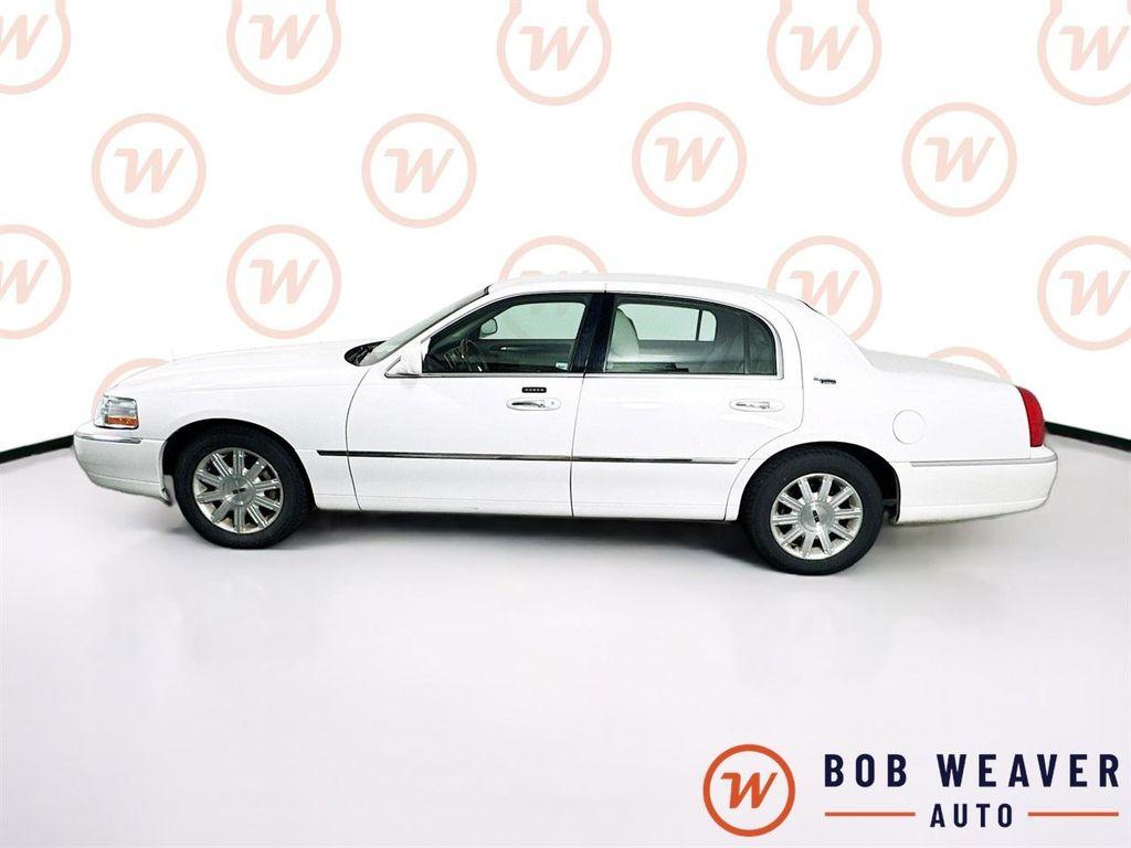 used 2011 Lincoln Town Car car, priced at $12,888