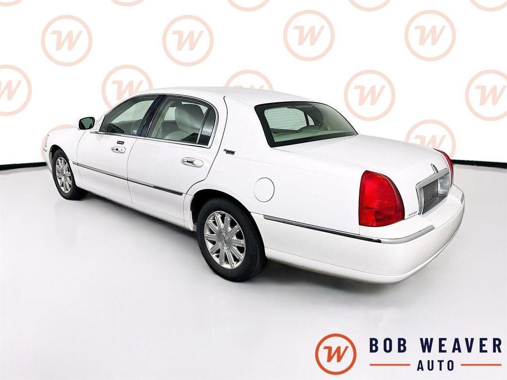 used 2011 Lincoln Town Car car, priced at $12,888