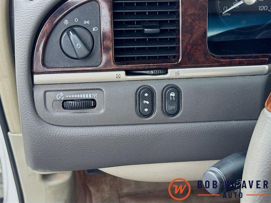 used 2011 Lincoln Town Car car, priced at $12,888