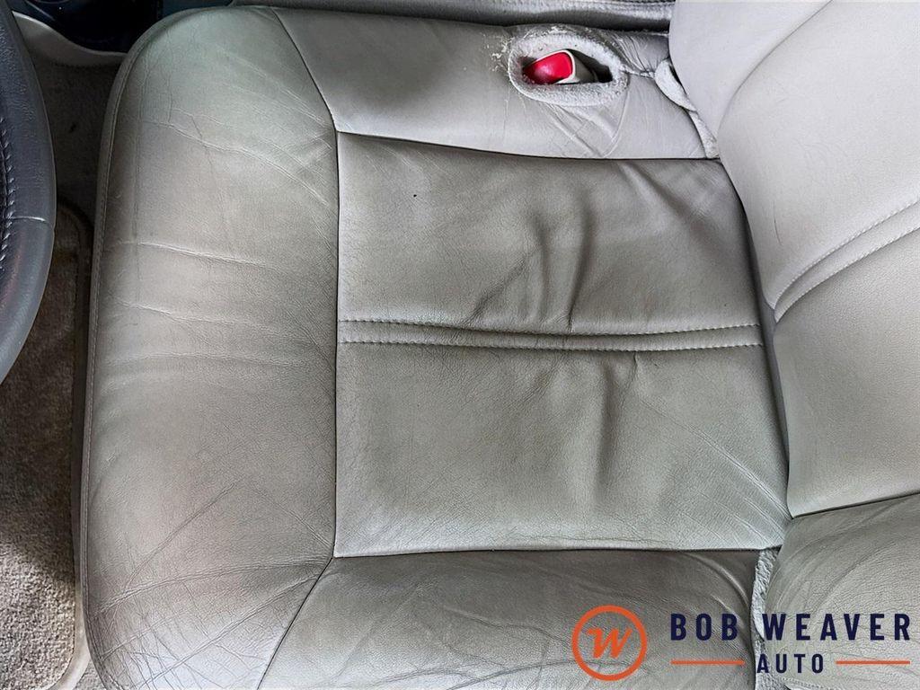 used 2011 Lincoln Town Car car, priced at $12,888