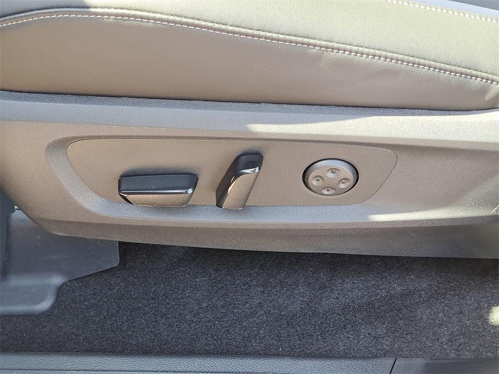 new 2026 INFINITI QX60 car, priced at $56,777