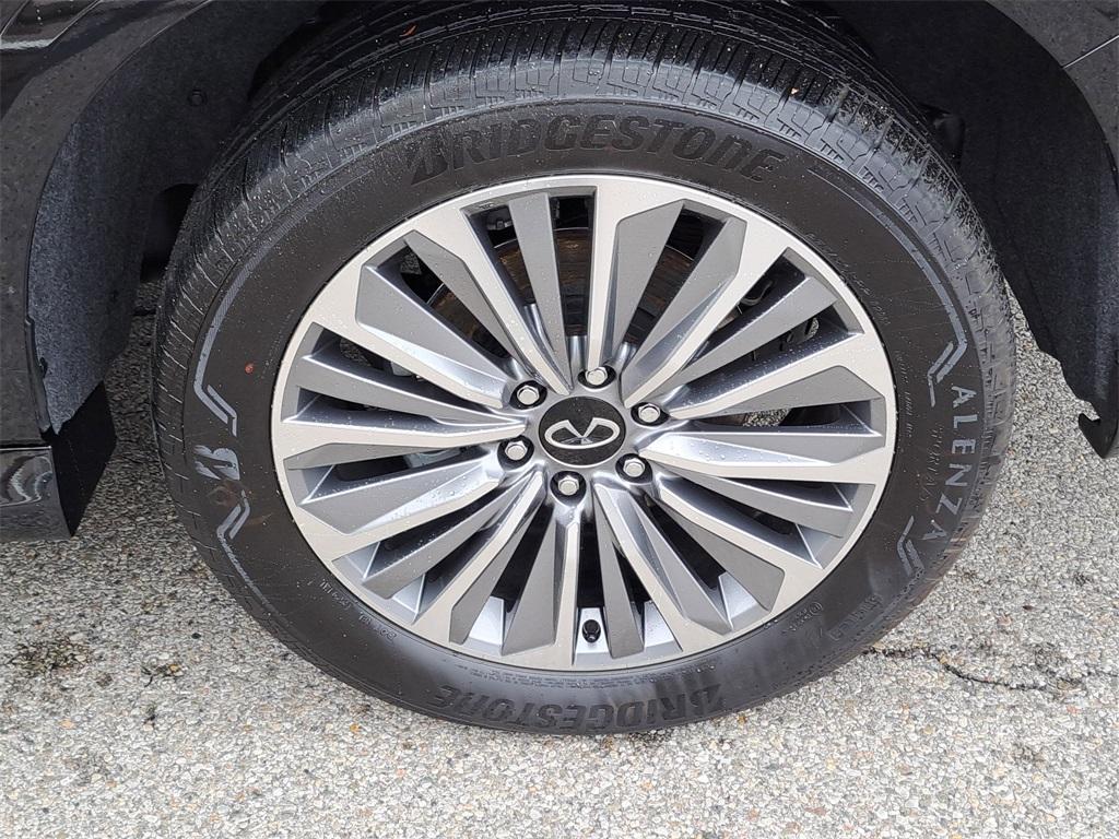 used 2025 INFINITI QX80 car, priced at $73,000