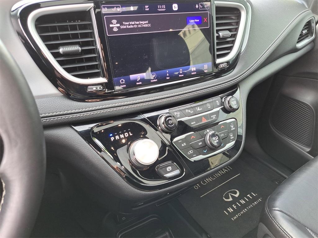 used 2021 Chrysler Pacifica car, priced at $28,200