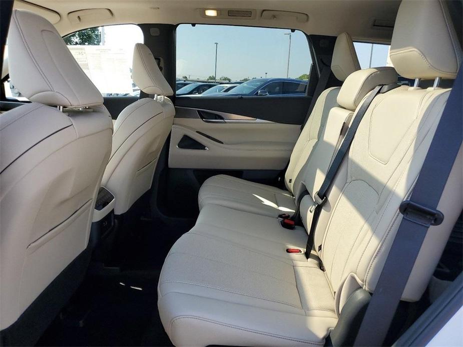 new 2025 INFINITI QX60 car, priced at $62,095