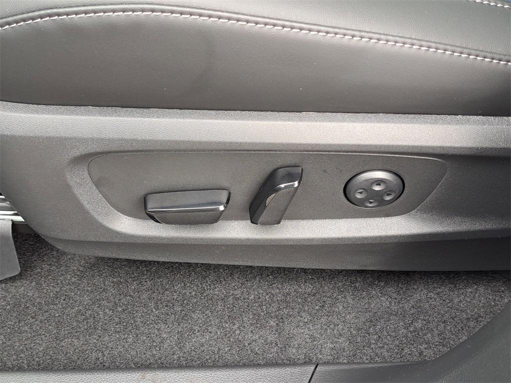 new 2026 INFINITI QX60 car, priced at $58,023