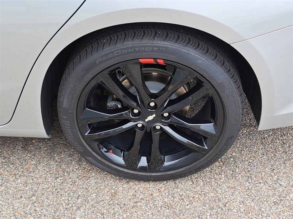 used 2018 Chevrolet Malibu car, priced at $16,954