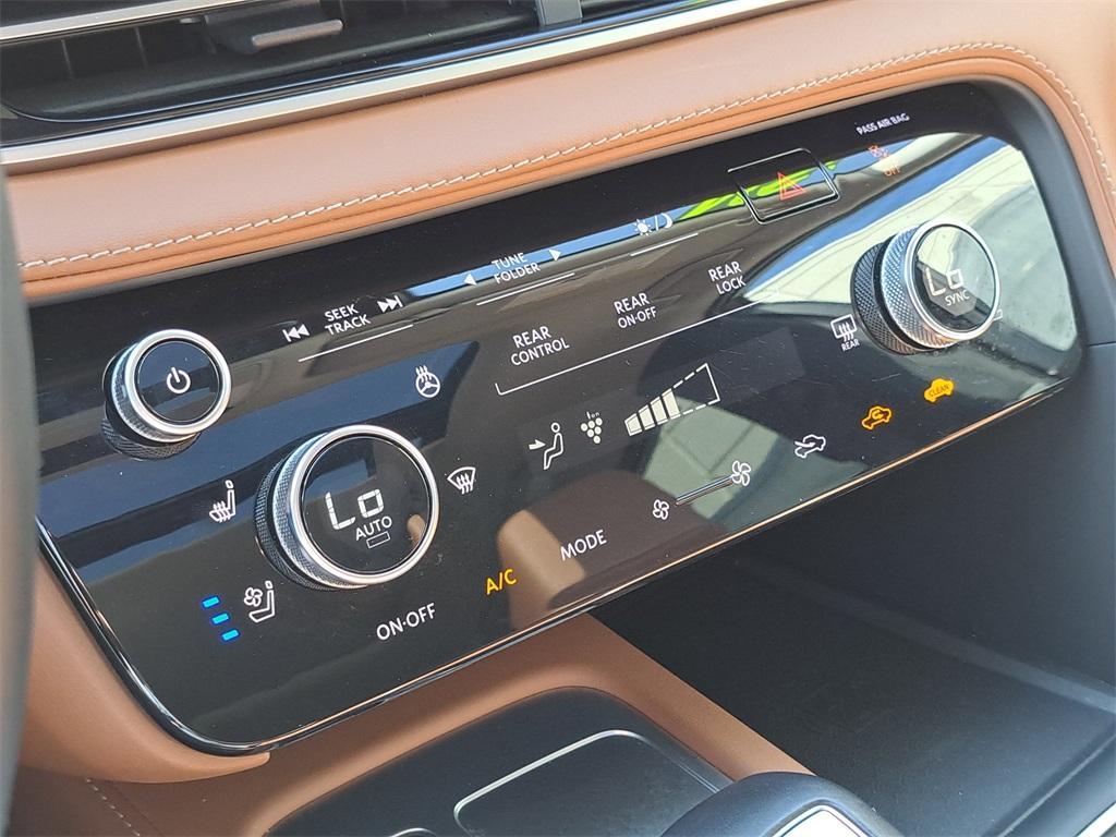 used 2024 INFINITI QX60 car, priced at $46,900