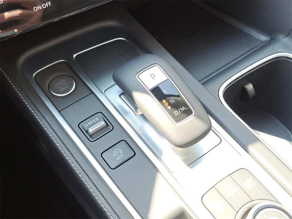 used 2025 INFINITI QX60 car, priced at $50,000