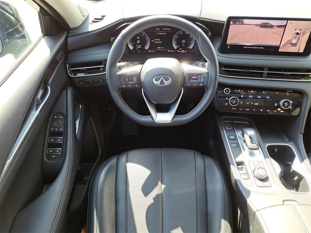 used 2025 INFINITI QX60 car, priced at $50,000