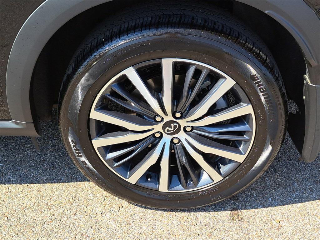 used 2025 INFINITI QX60 car, priced at $50,000