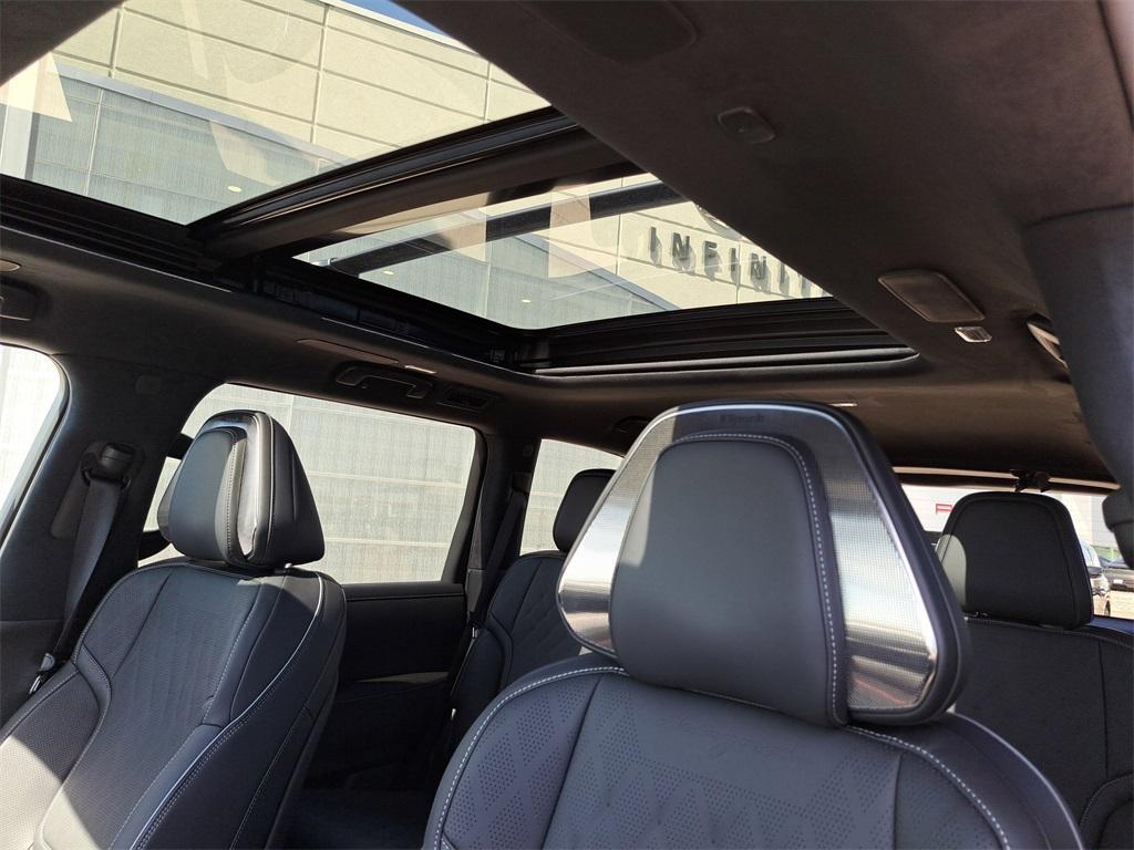 new 2026 INFINITI QX80 car, priced at $109,945