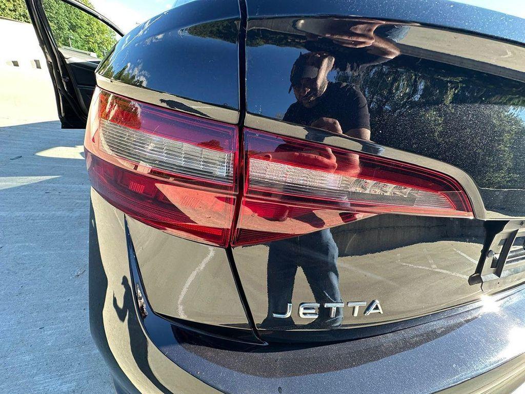 used 2024 Volkswagen Jetta car, priced at $15,995