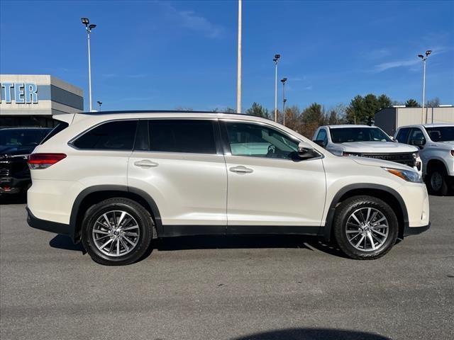 used 2019 Toyota Highlander car, priced at $21,500