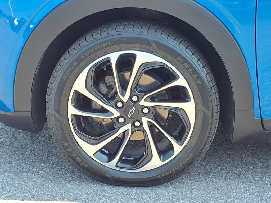 used 2023 Chevrolet Bolt EUV car, priced at $24,000