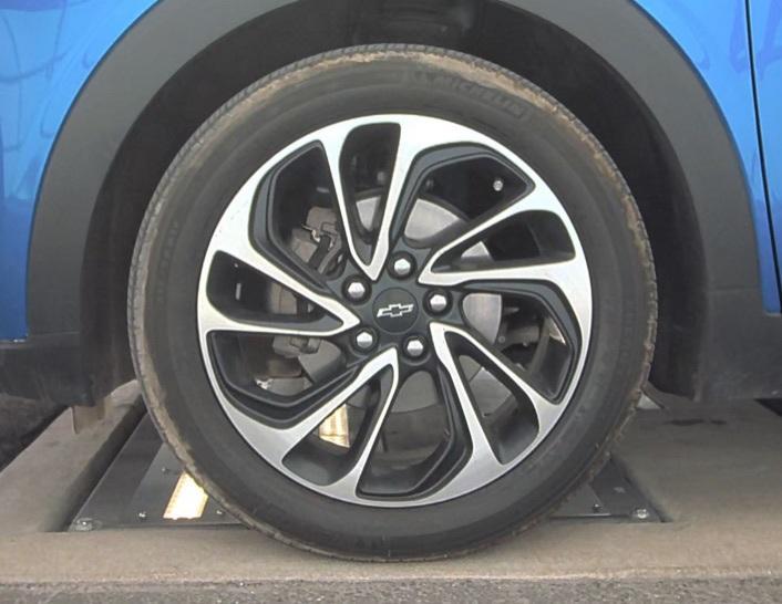 used 2023 Chevrolet Bolt EUV car, priced at $25,000