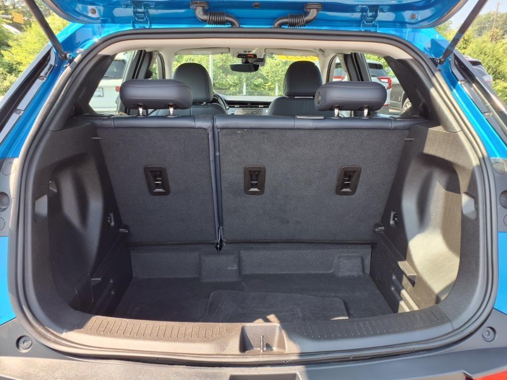 used 2023 Chevrolet Bolt EUV car, priced at $24,000