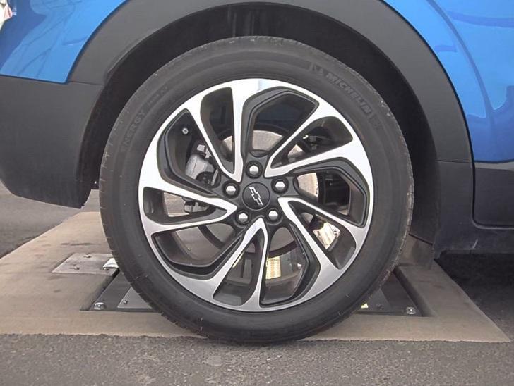 used 2023 Chevrolet Bolt EUV car, priced at $25,000