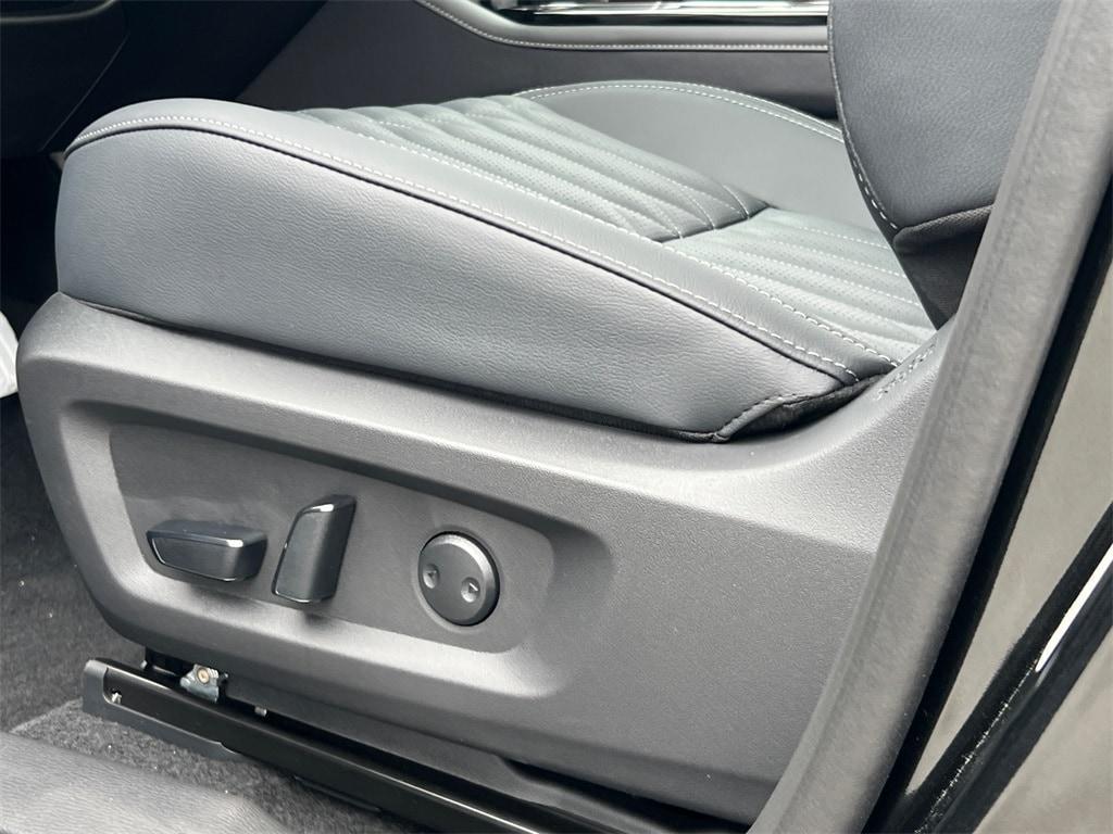 new 2025 Mitsubishi Outlander car, priced at $41,950