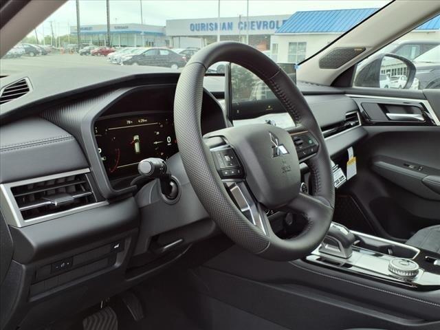 new 2025 Mitsubishi Outlander car, priced at $39,870