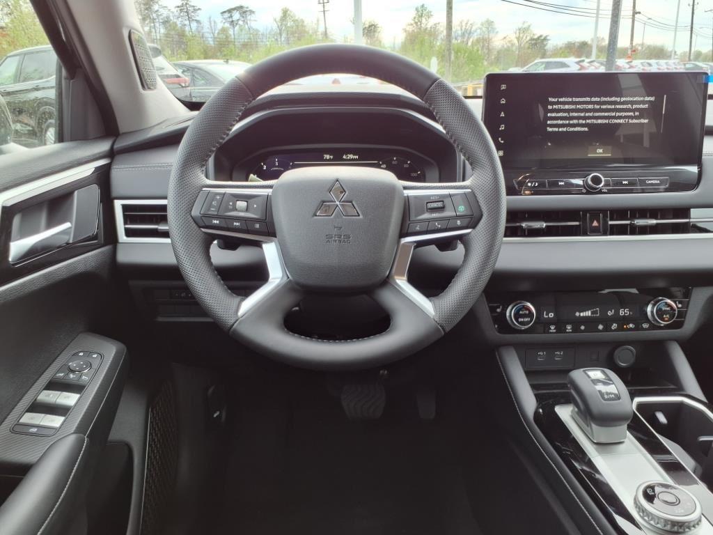 new 2025 Mitsubishi Outlander car, priced at $39,870