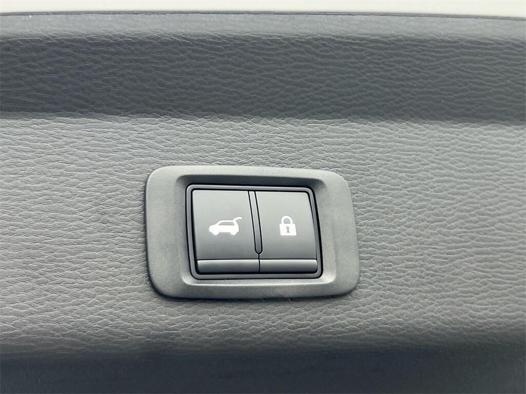 new 2025 Mitsubishi Outlander car, priced at $40,625