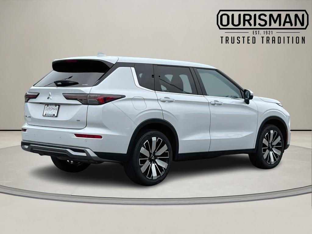 new 2025 Mitsubishi Outlander car, priced at $40,625