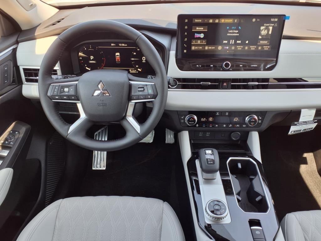 new 2025 Mitsubishi Outlander car, priced at $43,750