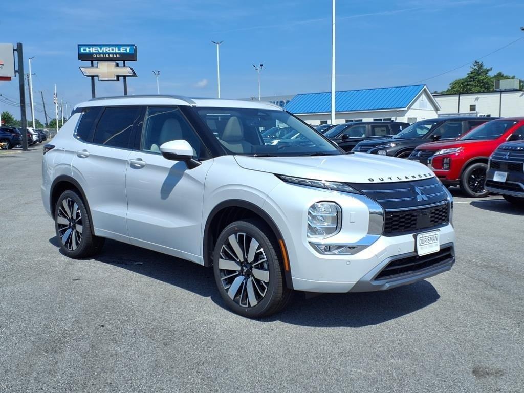 new 2025 Mitsubishi Outlander car, priced at $43,750