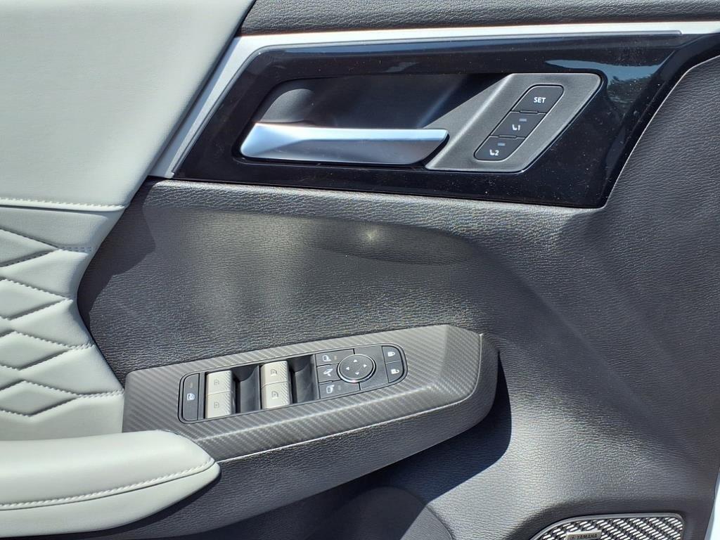 new 2025 Mitsubishi Outlander car, priced at $43,750