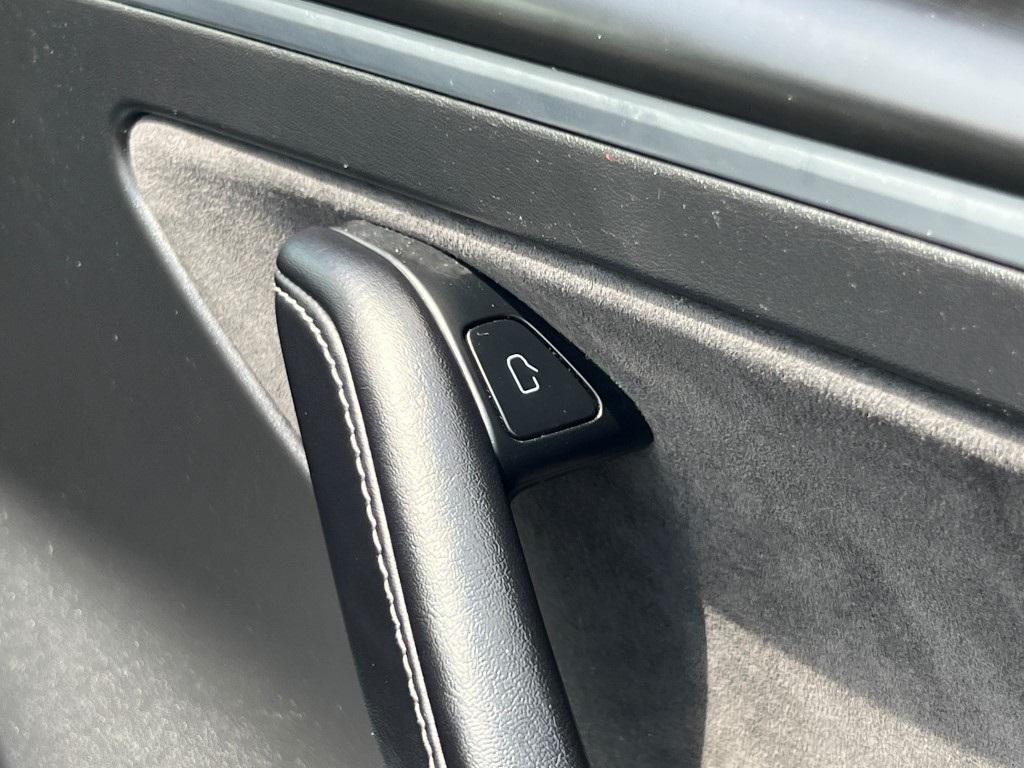 used 2021 Tesla Model 3 car, priced at $20,800