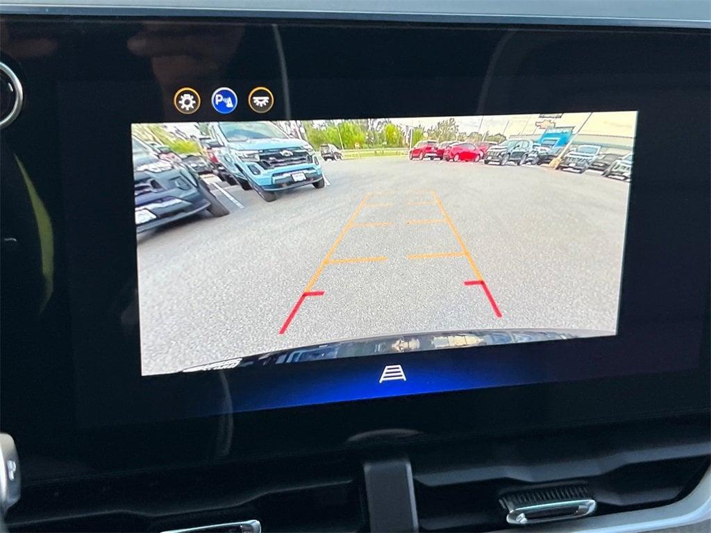 new 2026 Chevrolet Equinox car, priced at $28,545