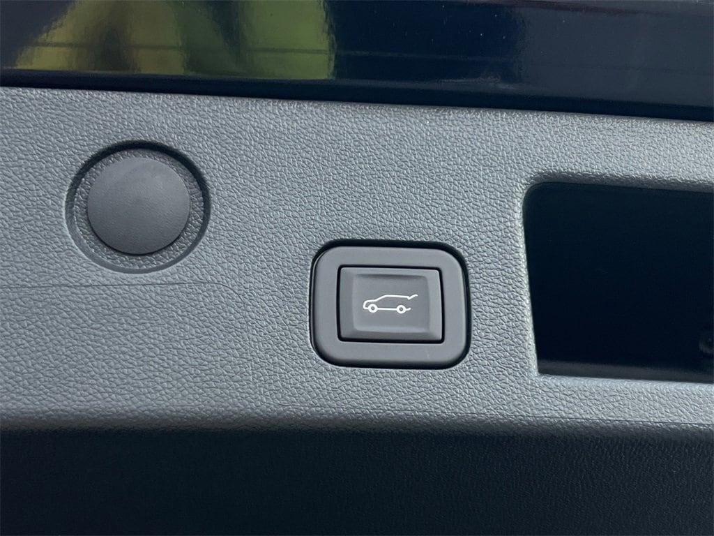 new 2026 Chevrolet Equinox car, priced at $28,545