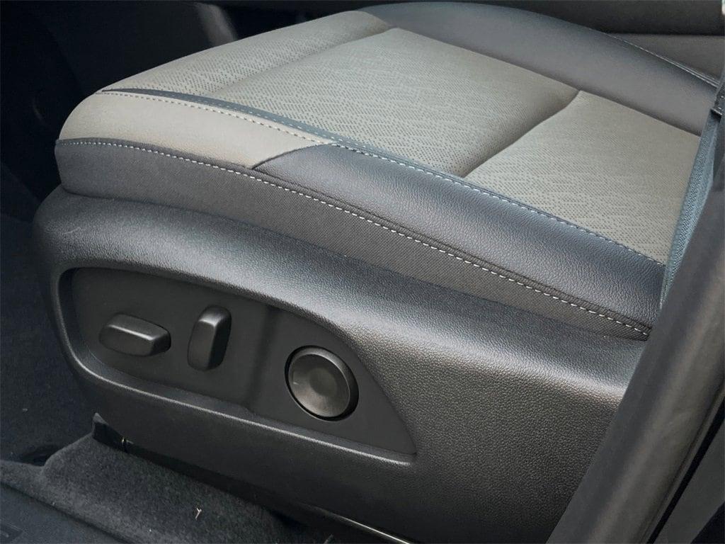 new 2026 Chevrolet Equinox car, priced at $28,545