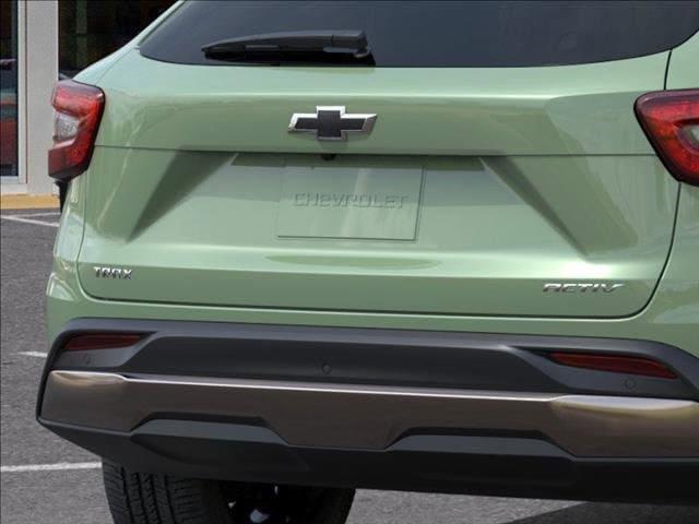 new 2025 Chevrolet Trax car, priced at $25,495